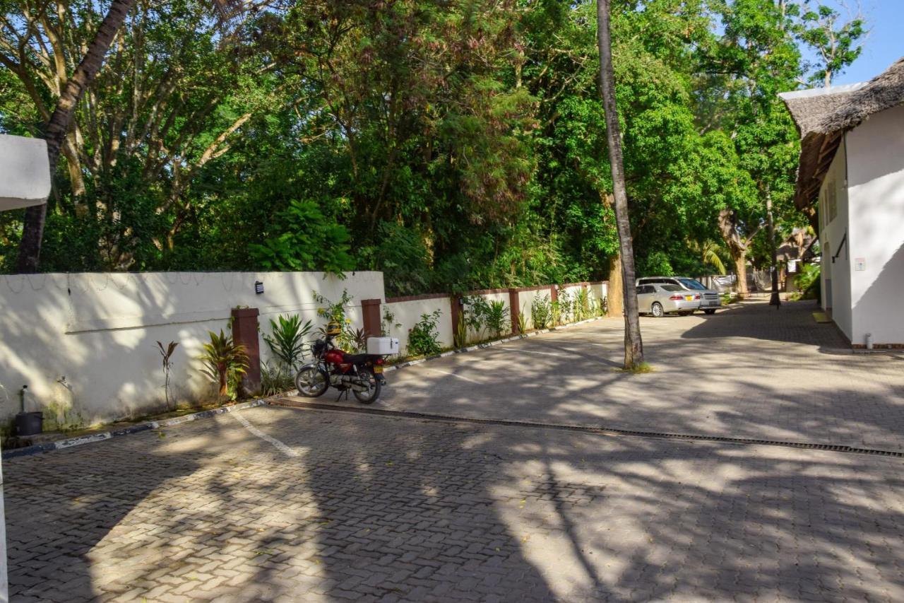 Sheratton Beach Villagio Момбаса Екстер'єр фото